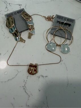 ROBERT LEE MORRIS NECKLACE & 2 PAIRS OF EARRINGS